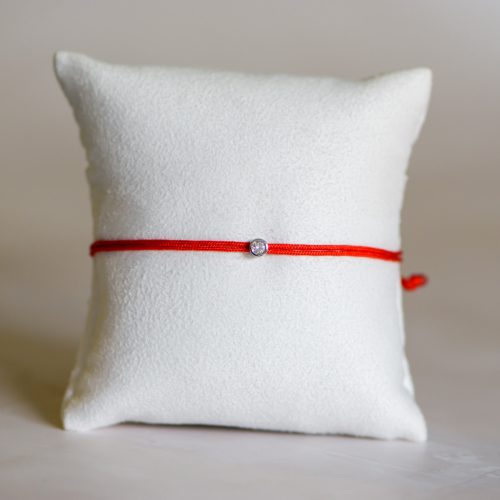  Red nylon cord bracelet with 0.05 carat lab-grown diamond in 925 silver – jKaldy Solo