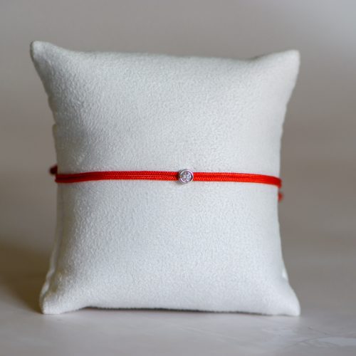  Red nylon cord bracelet with 0.10 carat lab-grown diamond in 925 silver – jKaldy Solo